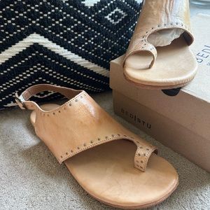 BEDSTU sandals